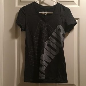 Under Armour short sleeve logo shirt.